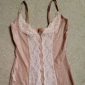 Victoria Secret Womens So Curvaceous Shaping Slip